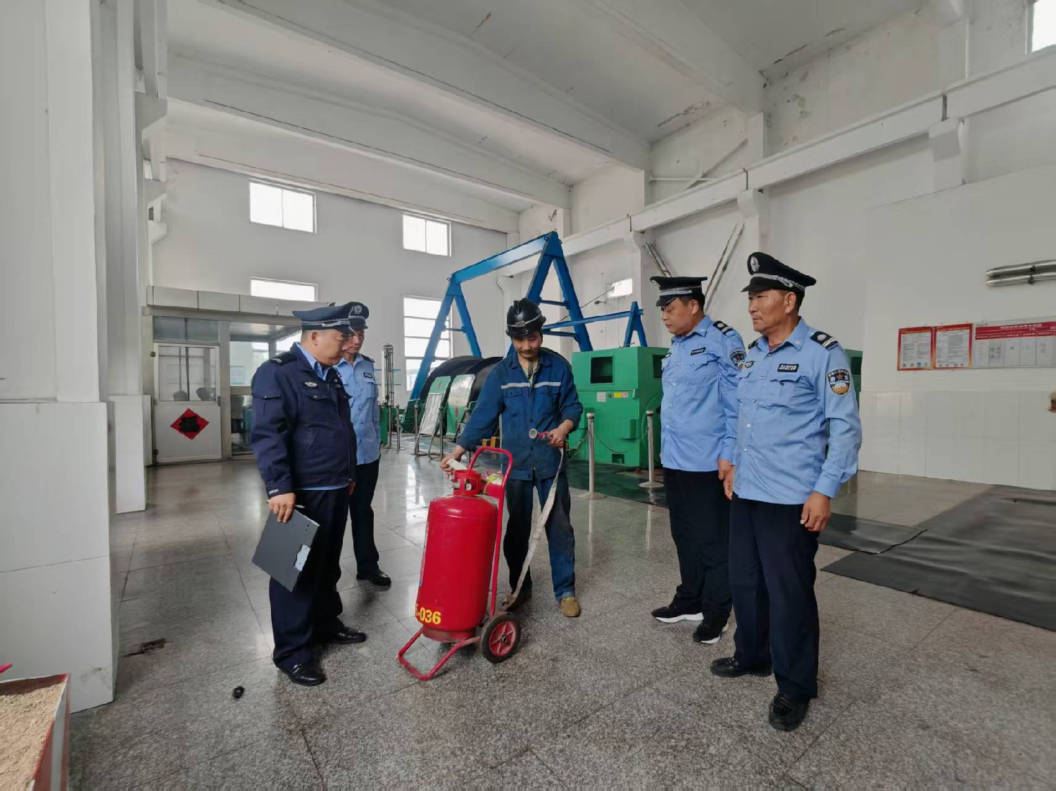 金達(dá)煤礦開展節(jié)日消防安全專項檢查